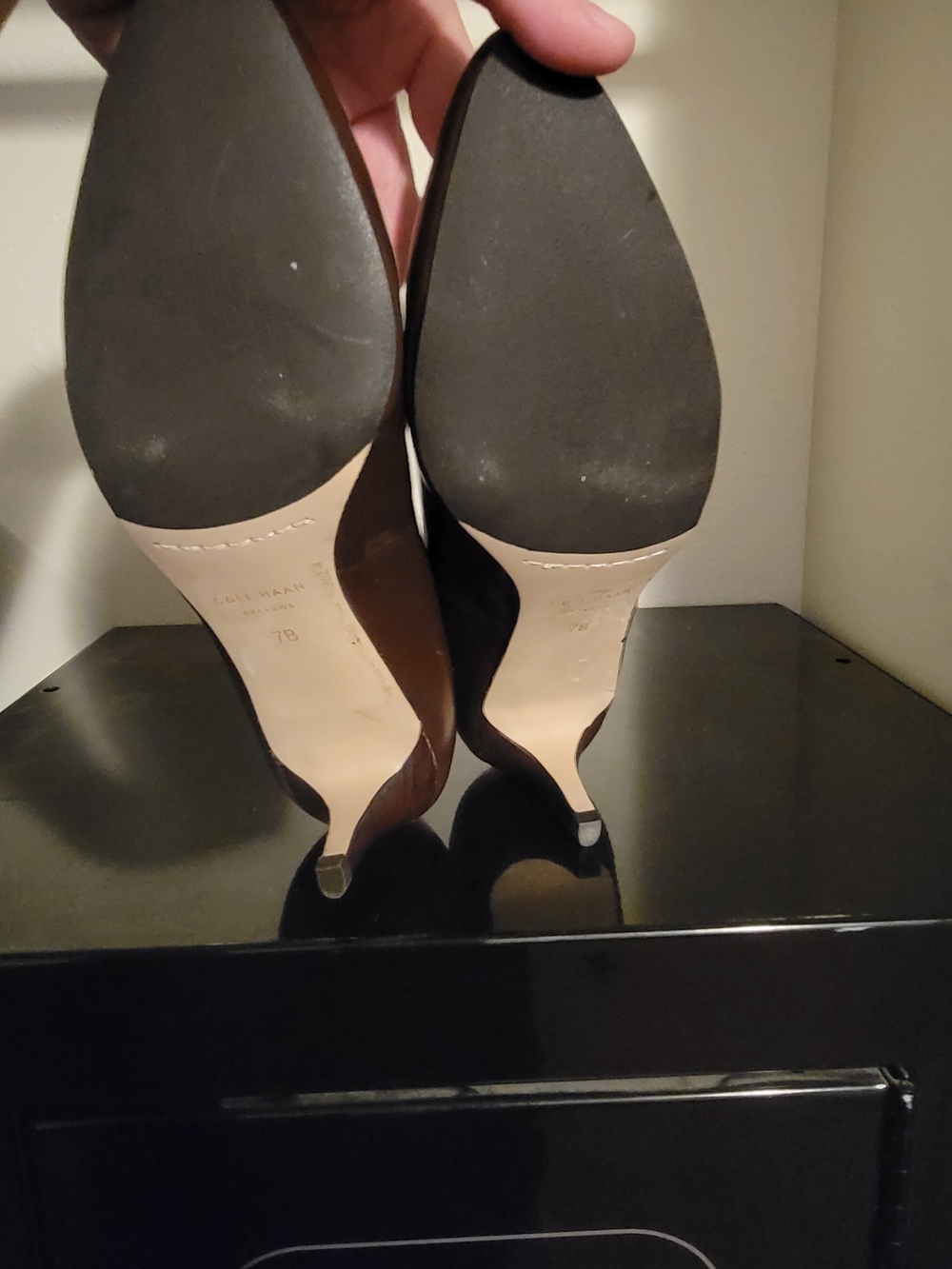 Cole Haan Dark Brown Leather Mid-Heel Pumps Sz 7 B - Picture 5 of 9
